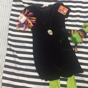 girls witch costume size 7 with 5 accessories